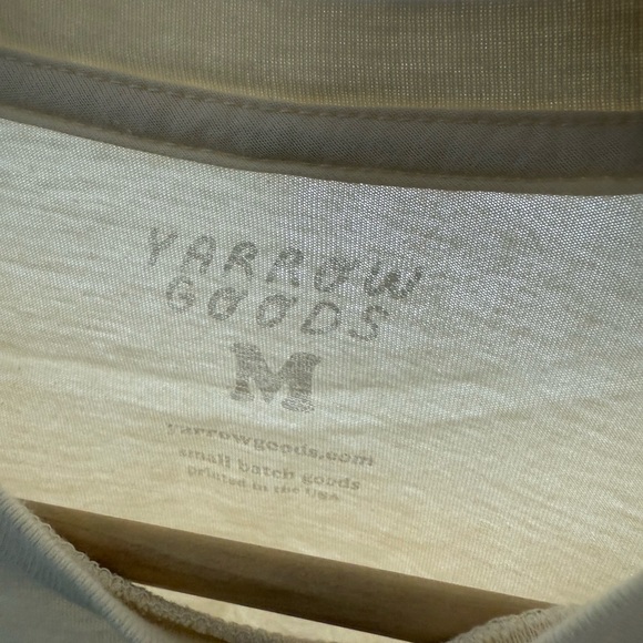 Yarrow Goods Japanese Cat Graphic Tee – Size M - Picture 2 of 4